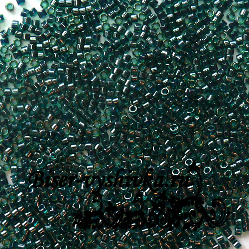 MIYUKI Delica 11/0 DB-0275. Цвет: прозрачный изумрудно-зеленый, глянцевый.
