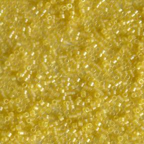 MIYUKI Delica 11/0 DB-0854. Цвет: палевый желтый матовый с отливом АВ (Matted Pale Yellow AB)