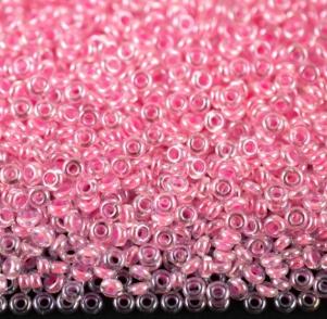 Demi Round 11/0 TN379 прозрачный кристалл с розовой линией внутри (Color Crystal/Cotton Candy-Lined). 5гр.