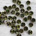 Шатоны MAXIMA ss16 (4 мм) olivine DF. Цвет цап: серебро. 1 шт от интернет-магазина biser-vyshivka.ru  Шатоны MAXIMA ss16 (4 мм) olivine DF. Цвет цап: серебро. 1 шт