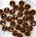 Шатоны ss29 (6.3 мм)  Light smoky topaz DF. Цвет цап: золото. 1 шт от интернет-магазина biser-vyshivka.ru  Шатоны ss29 (6.3 мм)  Light smoky topaz DF. Цвет цап: золото. 1 шт